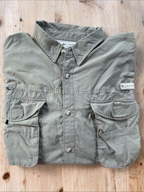 Columbia Olive Green Long Sleeve Fishing Shirt